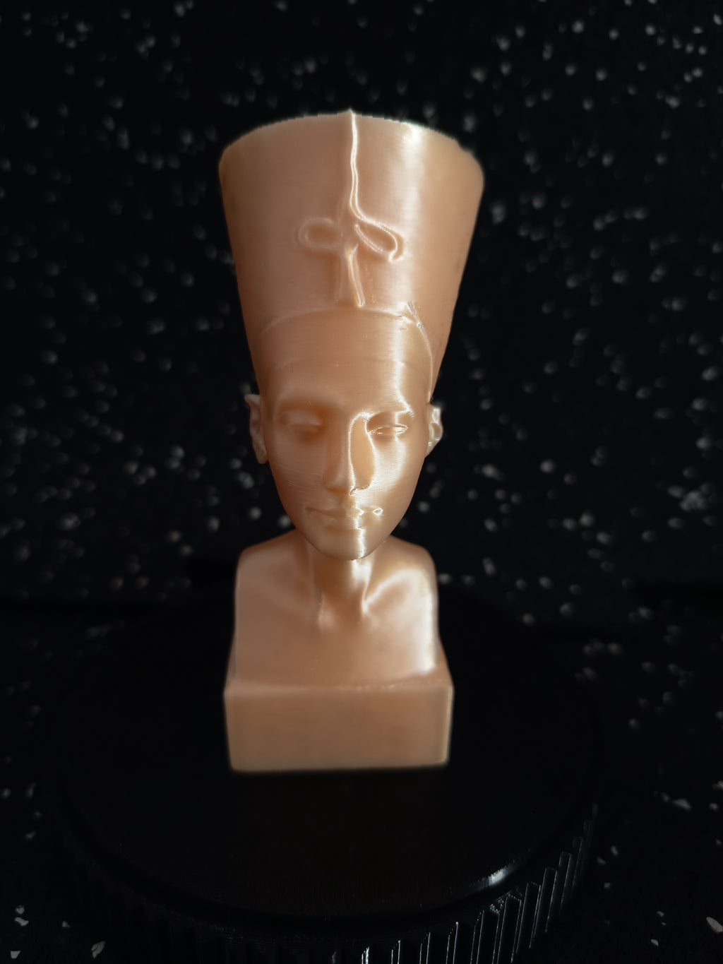 Popiersie Nefertiti — Rzeźba 3D Gold Sand | Dekoracja Egipska
