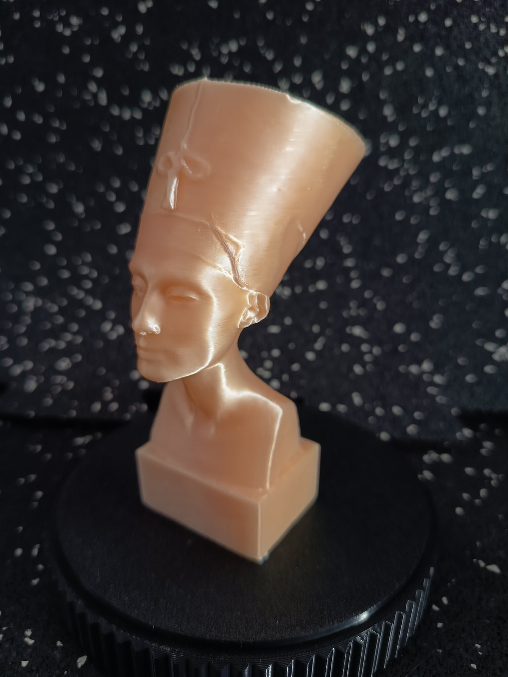 Popiersie Nefertiti — Rzeźba 3D Gold Sand | Dekoracja Egipska